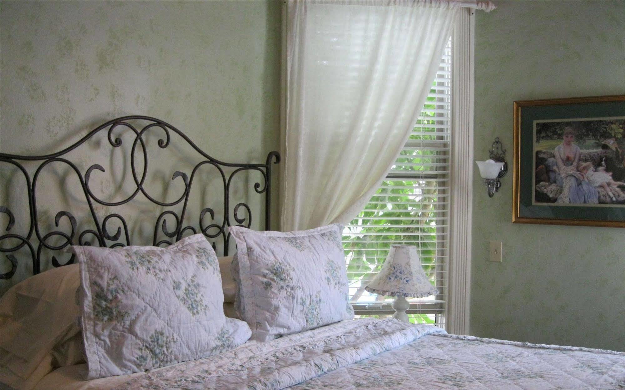 A White Jasmine Inn Santa Barbara Extérieur photo